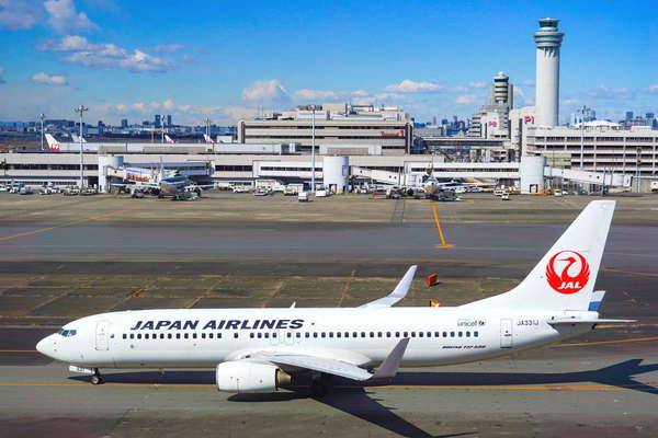 JAL 最新国際線仕様の「ボーイング737」誕生へ シートは黒色