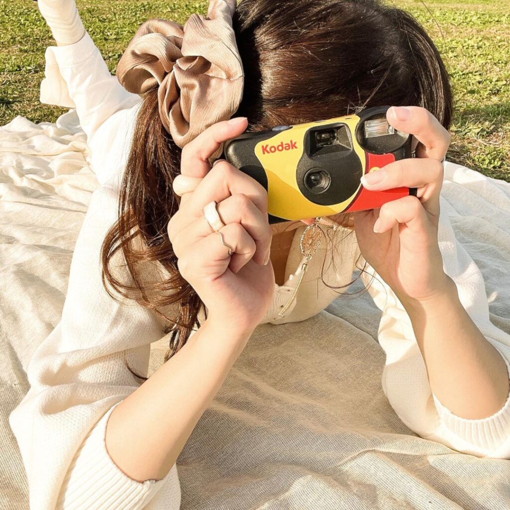 コダックカメラ Kodak 韓国で話題のフィルムカメラでエモ写真を撮ろう ローリエプレス