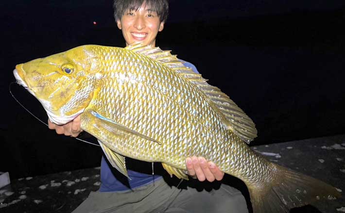 夏の夜に大型魚が乱舞【神津島・東京】ブッコミ釣りで74cmタマン＆高級