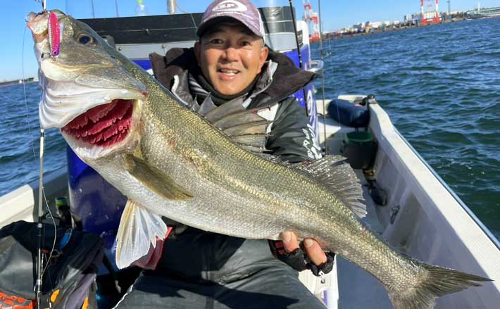 冬の東京湾シーバスジギング入門 ランカーが狙えるタックルと基本の