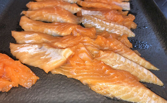 サカナの『赤身』と『白身』の違いを解説 タンパク質含有量で区別 