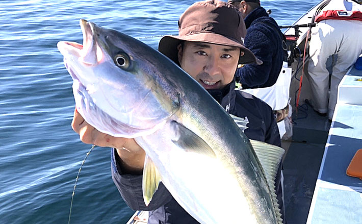 アジの泳がせ 食わせサビキでワラサ ヒラメをキャッチ 洋征丸 19年12月5日 エキサイトニュース