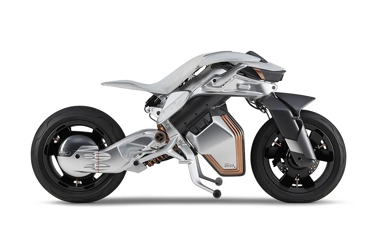 MOTOROiD 2：ヤマハが自律的バランス電動バイクを発表 (2023年11月7日