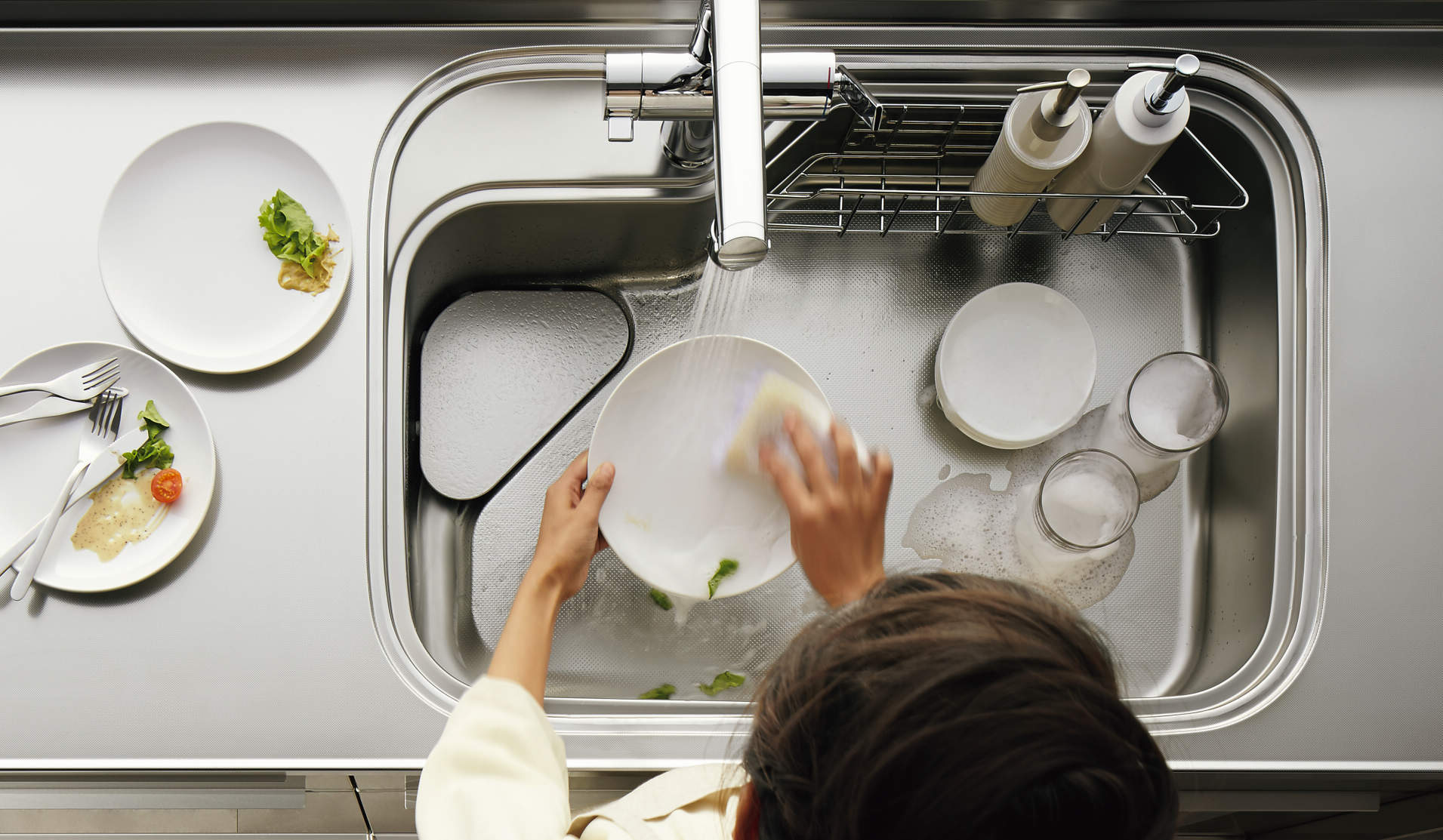 シンク なぜなかった 生ごみが勝手に集まる 流し 発売 大幅節水も 15年5月7日 エキサイトニュース