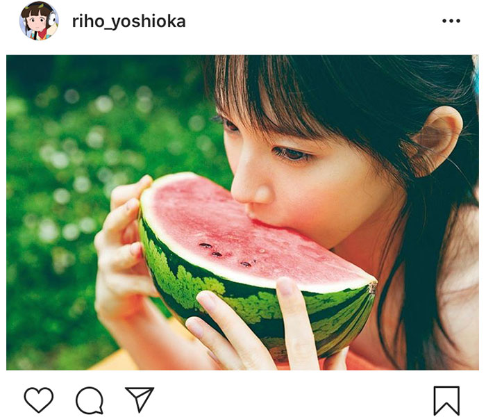 吉岡里帆 スイカにかぶりついた Friday オフショット公開 味しそう 食べてるのもまた良き 年8月11日 エキサイトニュース