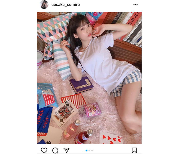 上坂すみれ ラフな短パンスタイルで美脚披露 毛深いですね 21年7月31日 エキサイトニュース