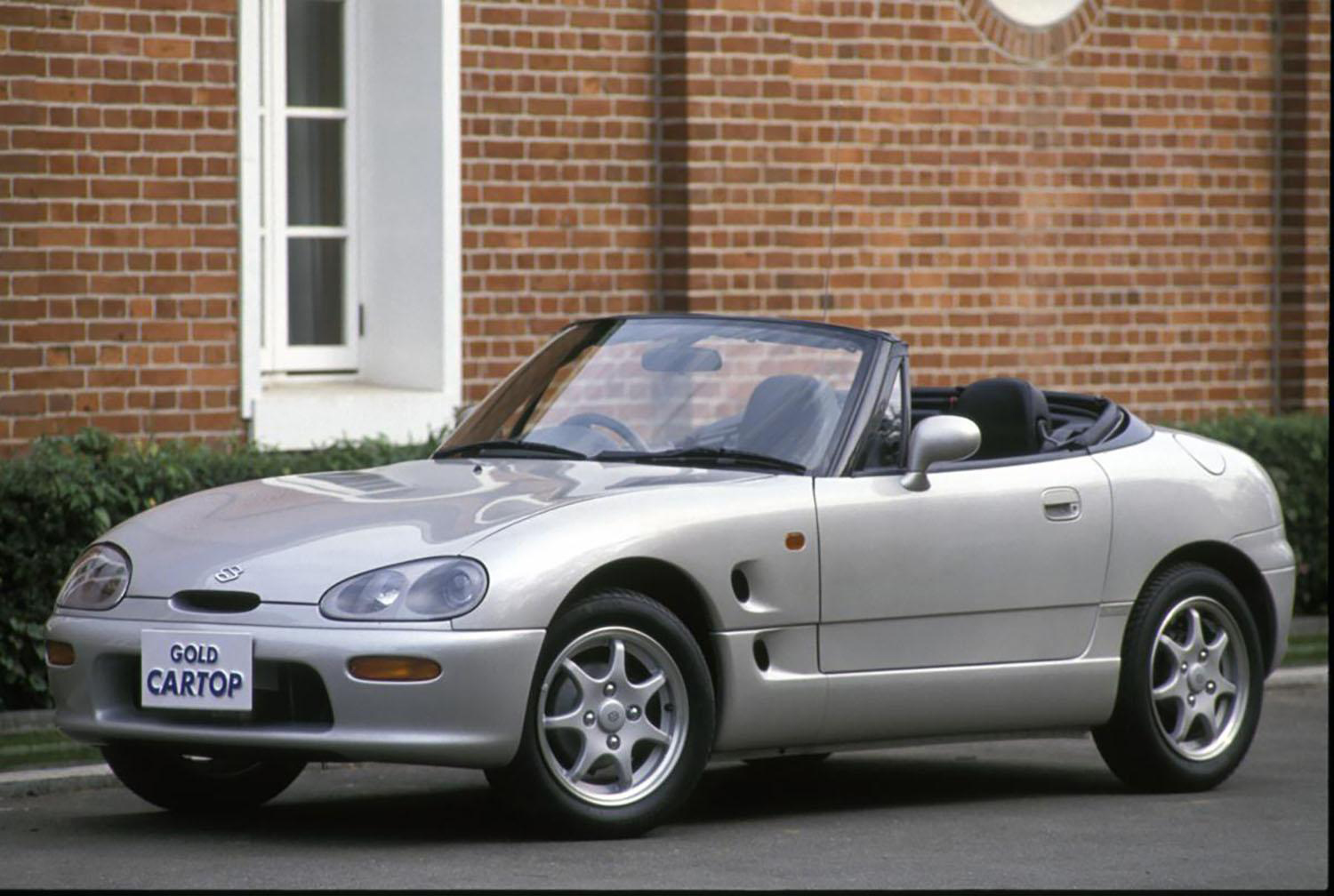 軽なのに4つのルーフバリエーションが楽しめる！ スズキ・カプチーノ