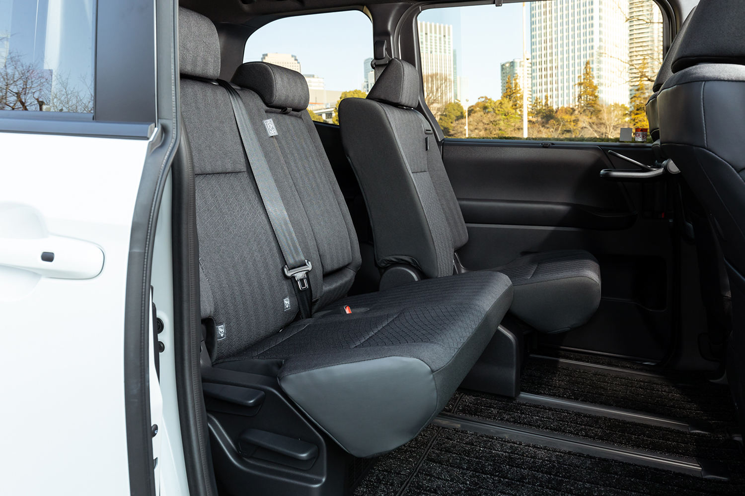 子育てファミリーが選ぶべきは 新型登場で激化するノアヴォク ステップワゴン セレナを ガチ子育て中ママ が比較 22年3月9日 エキサイトニュース