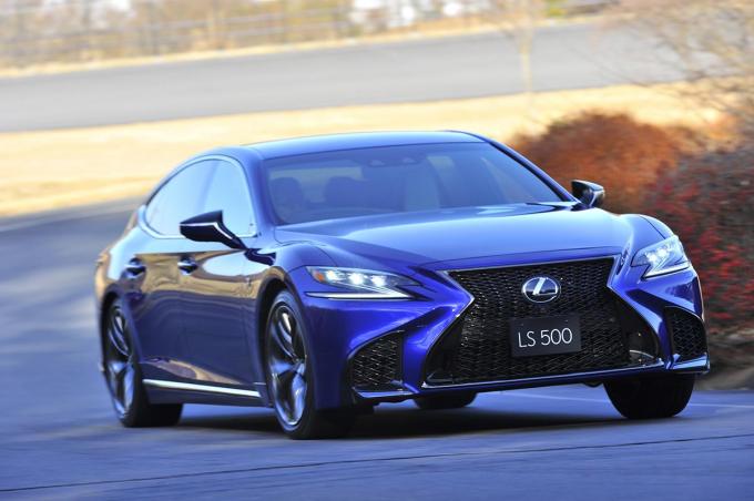 後席重視 の常識に大きな変化 いま高級セダンが続々 スポーティな走り を追求するワケ 年7月5日 エキサイトニュース