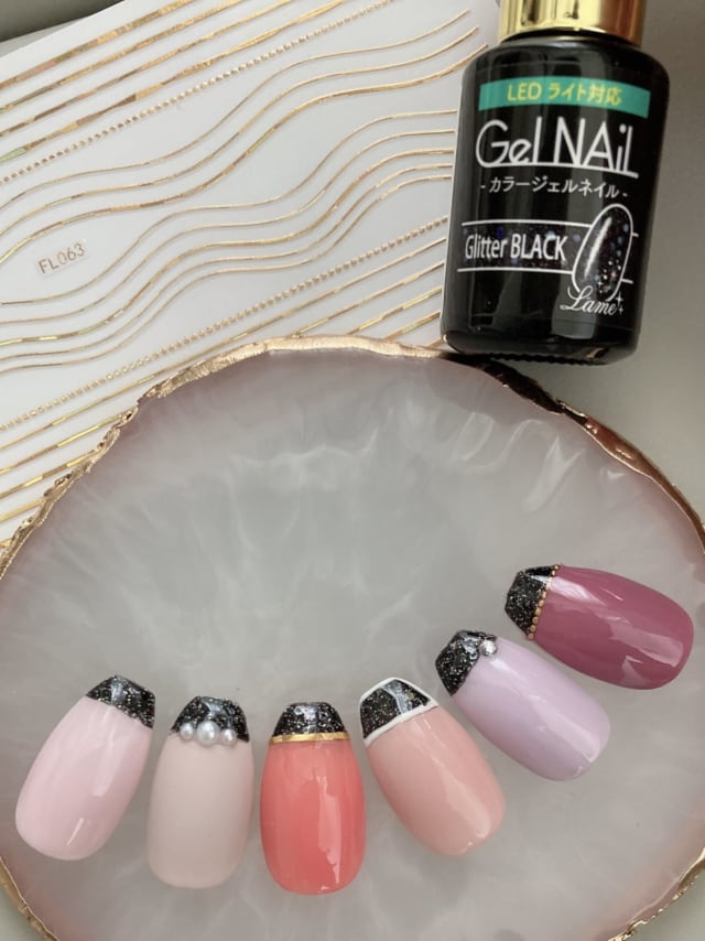 セリアジェルのglitterblackが可愛い 秋以降も使えるデザイン3選 ローリエプレス セリアジェルのglitterblackが可愛い 秋以降も使えるデザイン3選 ローリエプレス