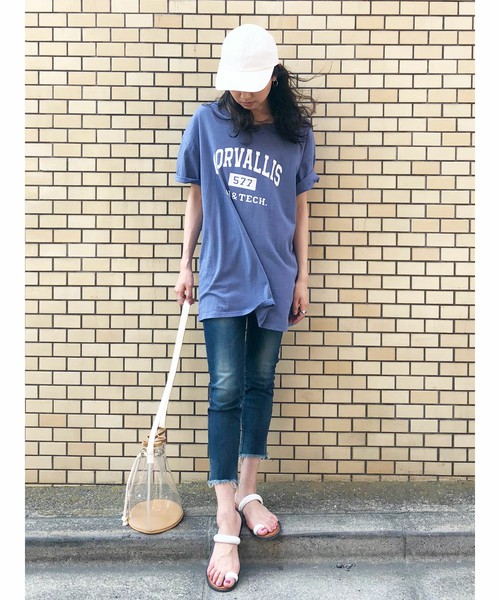 童顔さんが避けるべき服装って 大人見えさせるアイテム 夏コーデを伝授 ローリエプレス