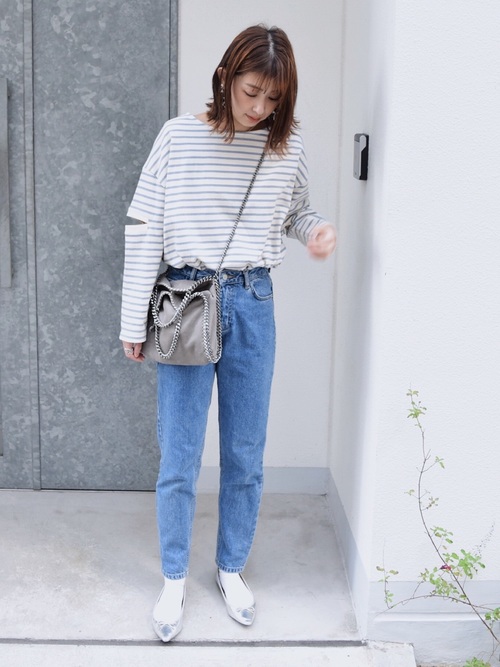 消えそうな色コーデ に挑戦 ベーシックカラーだけで春っぽい ローリエプレス