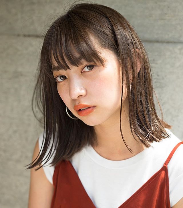 小技を効かせて錯覚を狙え 小顔 に見える魔法のヘアスタイル4選 ローリエプレス