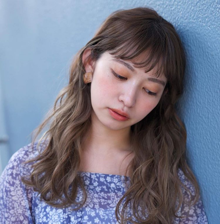 ほどよい脱力感を楽しみたい アンニュイな雰囲気になれるヘアスタイル ローリエプレス