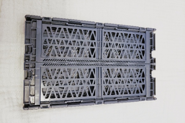 500円だけど納得 ダイソーの折りたたみコンテナが便利すぎる ローリエプレス