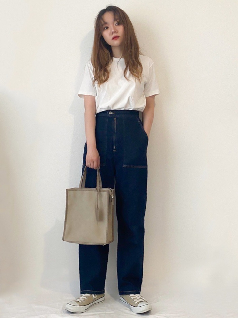 Gu ユニクロ とにかく万能 すぐマネできる白tシャツの夏コーデ4選 ローリエプレス