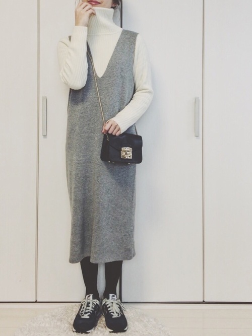 デートにスニーカーはアリ スニーカーでも冬の愛されコーデを作るコツ ローリエプレス