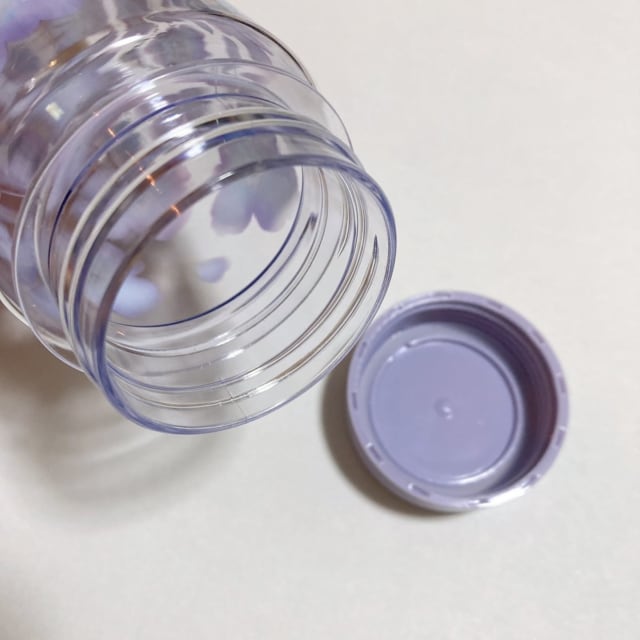 外出時の水分補給に セリア ウォーターボトルは可愛い花柄でマイボトルに ローリエプレス 外出時の水分補給に セリア ウォーターボトルは可愛い花柄でマイボトルに ローリエプレス