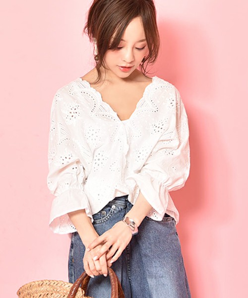 大人の色気コーデを学ぶ ずるくて可愛い彼ウケ服ベスト３ ローリエプレス