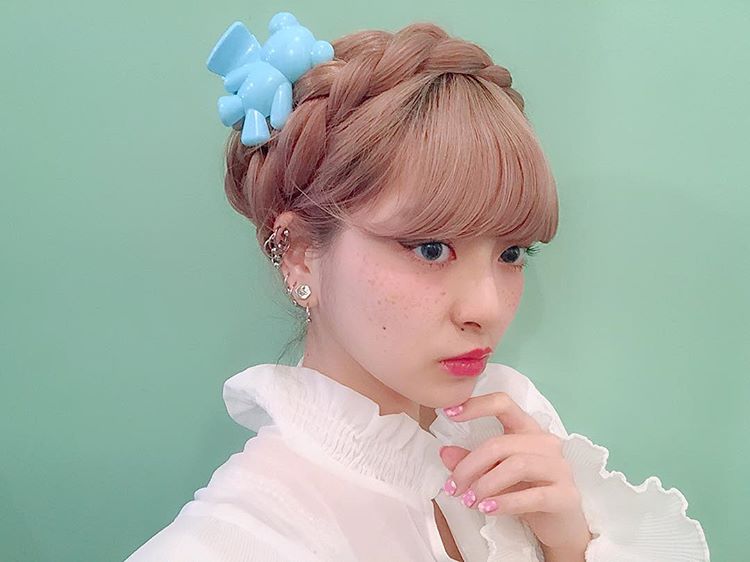 簡単なのに超かわいい 夏の涼しげ時短ヘアアレンジ ローリエプレス