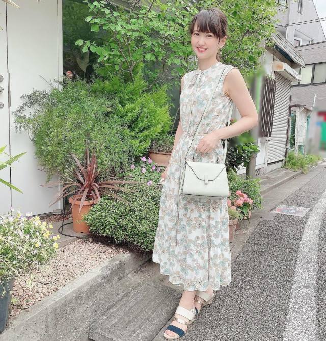 ボーイッシュにアカ抜ける ユニクロ ショートへア 似合わせコーデ ローリエプレス ボーイッシュにアカ抜ける ユニクロ ショートへア 似合わせコーデ ローリエプレス