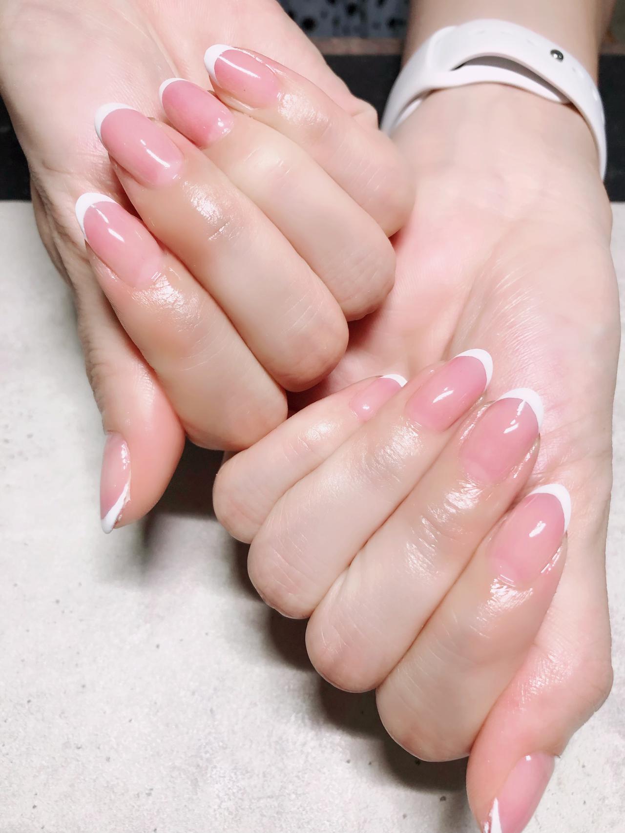 ネイル えっ 指が長く見える 噂の バーチャルフレンチネイル とは ローリエプレス ネイル えっ 指が長く見える 噂の バーチャルフレンチネイル とは ローリエプレス
