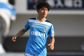 磐田mf古川陽介が大人気 新ユニフォーム を着こなす姿にファン反応 髪色とあってる 高校時代の同期も 体ゴツい と驚き 23年1月17日 エキサイトニュース