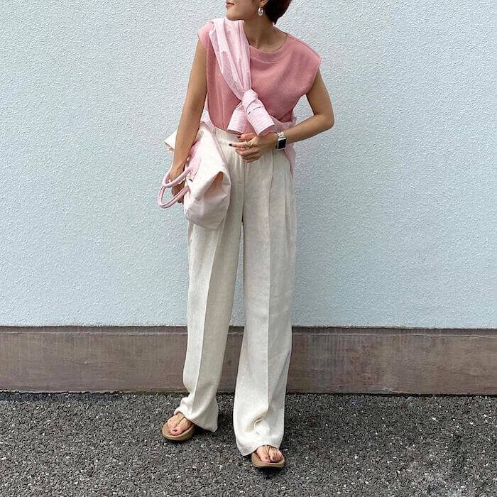 ダサ見えしないカーディガンの肩掛けコーデ Uniqlo Zara ローリエプレス