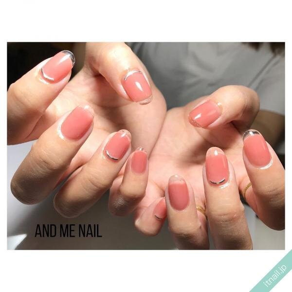 お洒落さんの間で話題に クリアフレンチネイル がアツい ローリエプレス