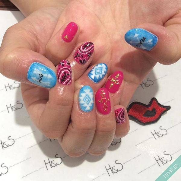 トライバル柄ネイルのアレンジいろいろ ローリエプレス