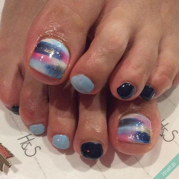 足元でほっこり ブランケットデザイン のフットネイル８選 ローリエプレス