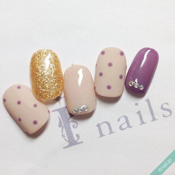 大人の指先にもしっくり マット ドットアートで作るネイルデザイン ローリエプレス