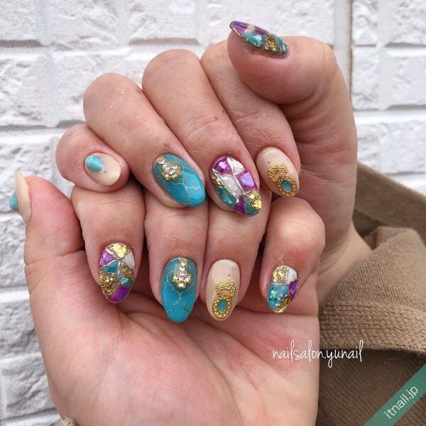 モロッカン柄がオシャレ タイルネイルでアンティークな気分に ローリエプレス