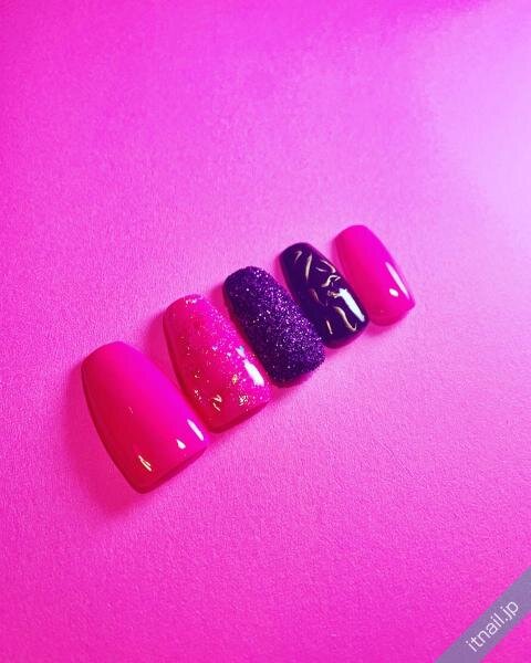 ネイルデザインのバリエーションの幅を広げる ピンクネイル 編 ローリエプレス