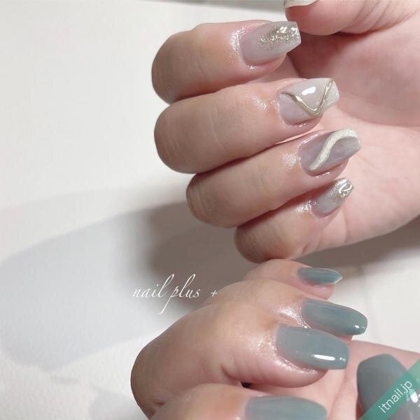 40代以上にも 大人スタイリッシュな アシンメトリーネイル 集 ローリエプレス