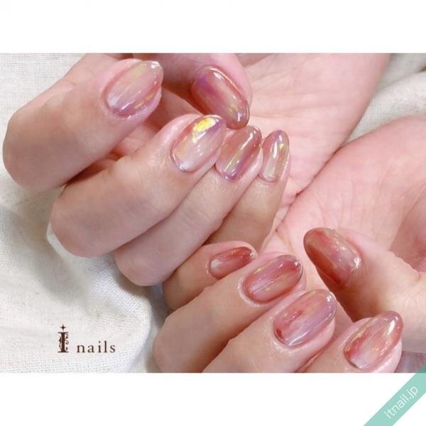 透け感ピンクが今の気分なの 見るたびキュンとするピンクネイル ローリエプレス