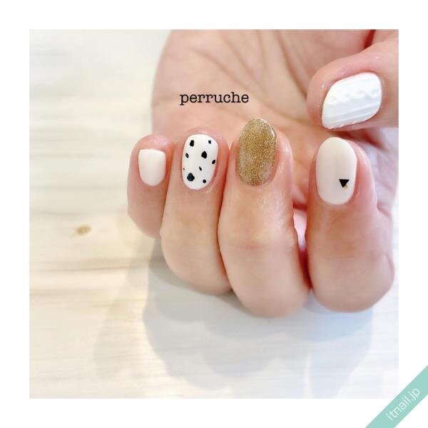 可愛くも大人っぽくもきまる ダルメシアン柄ネイル7選 ローリエプレス