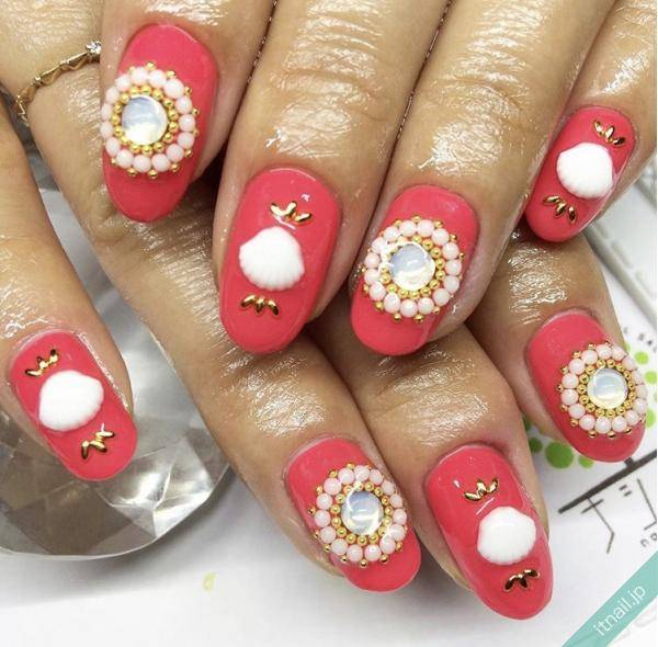 まるで本物の貝のよう 貝殻ネイル は立体感がポイント ローリエプレス