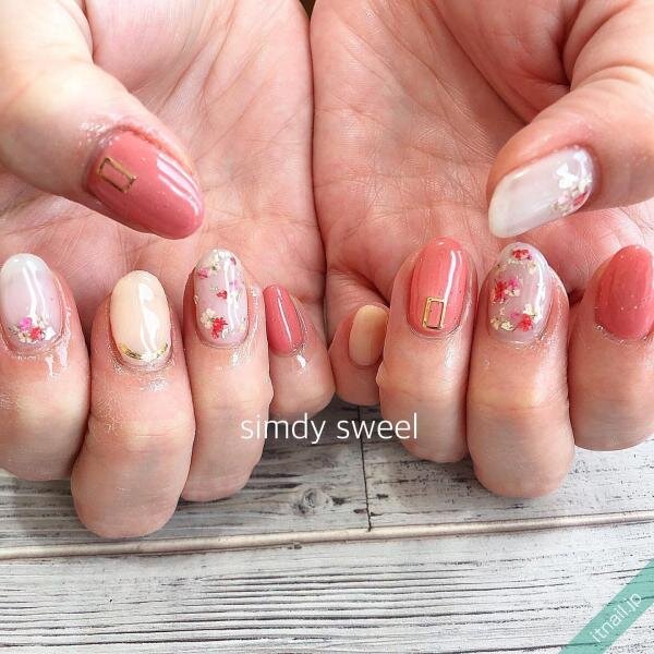 春ネイルのキーワードは コーラルカラー マネしたくなるデザインまとめ ローリエプレス