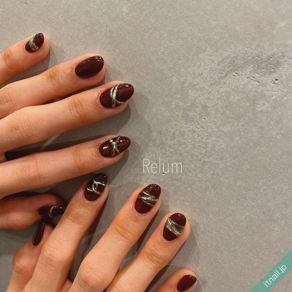 秋ネイルの定番 ボルドー と相性のいい７色 お手本デザイン ローリエプレス