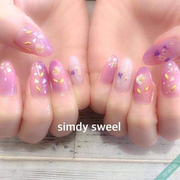 このコンビが最強 押し花 グラデーション のおすすめネイル10選 ローリエプレス