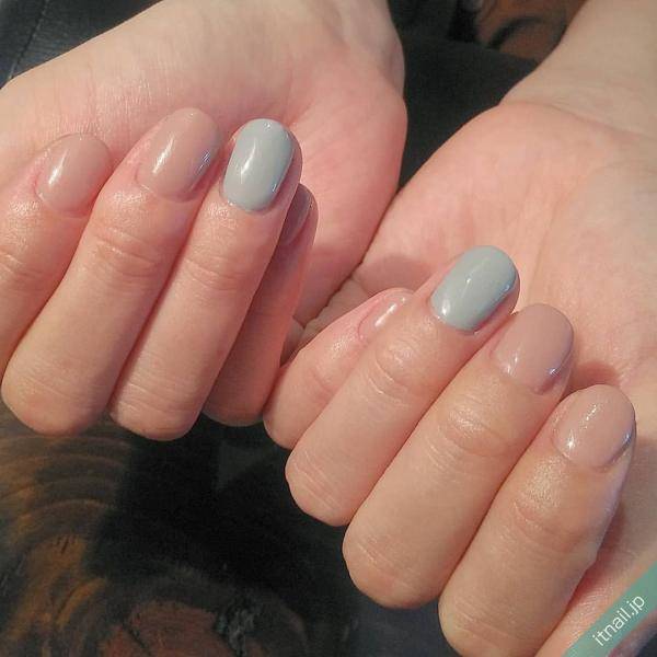 これだけでお洒落度up グレーカラーを差し色に使ったネイル5選 ローリエプレス