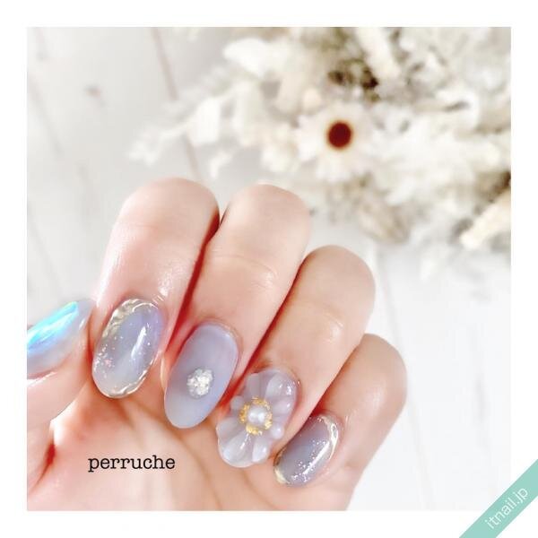 重くないマットネイルを指先に 夏から秋におすすめのおしゃれなデザインまとめ ローリエプレス 重くないマットネイルを指先に 夏から秋におすすめのおしゃれなデザインまとめ ローリエプレス