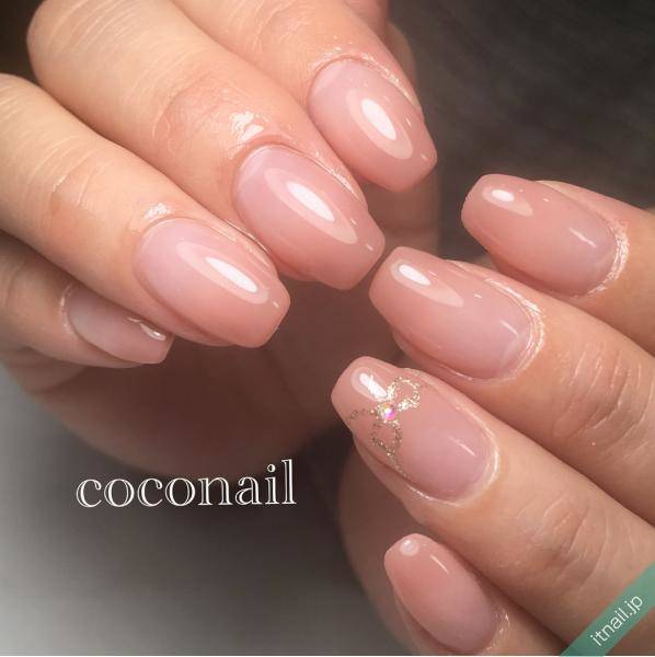 オフィスでも馴染む 細ラインでアートするリボンネイル ローリエプレス