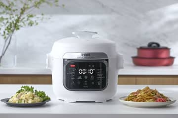 ティファール電気圧力鍋、かき混ぜまで自動に! - エキサイトニュース