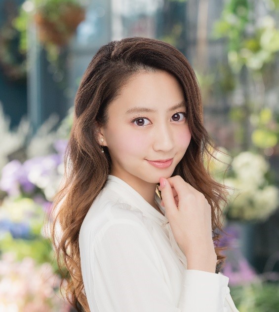 河北麻友子ちゃんも絶賛のキャンメイクの新作 注目コスメ プレゼントあり ローリエプレス