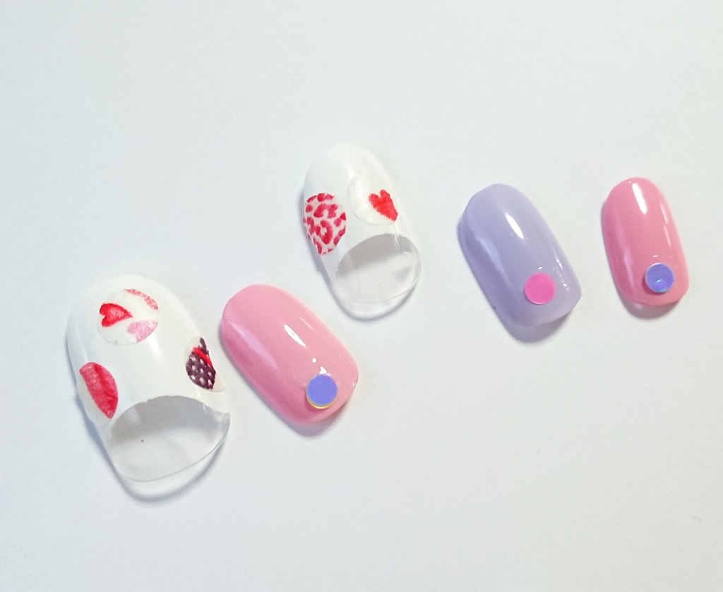 この春のトレンド マステを貼るだけの簡単ドットネイルのやり方 ローリエプレス