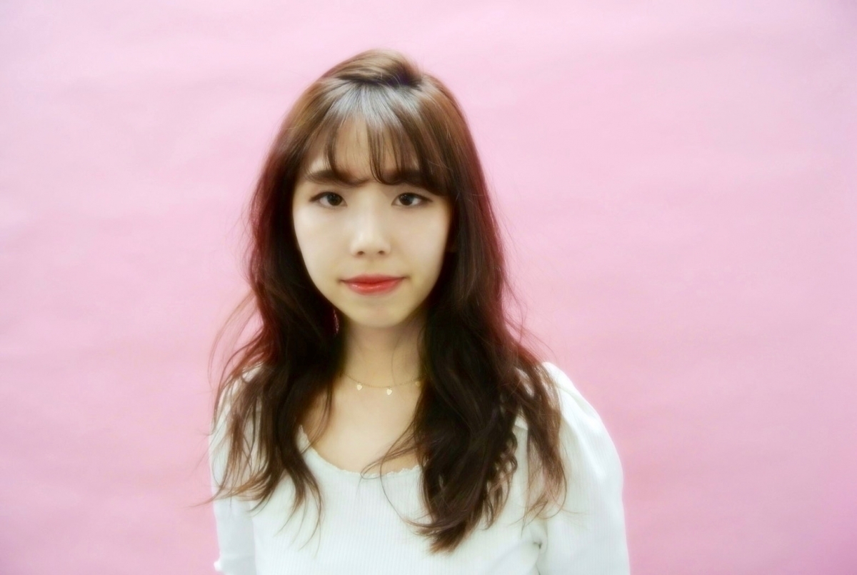 一重メイク完全保存版 韓国美人に学ぶ 一重のままで作るオルチャンメイク ローリエプレス