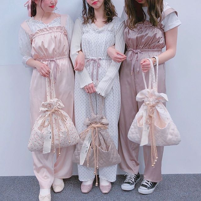 香水のつけ方やつける場所 マナーを完全攻略 恋に効くおすすめ香水は ローリエプレス