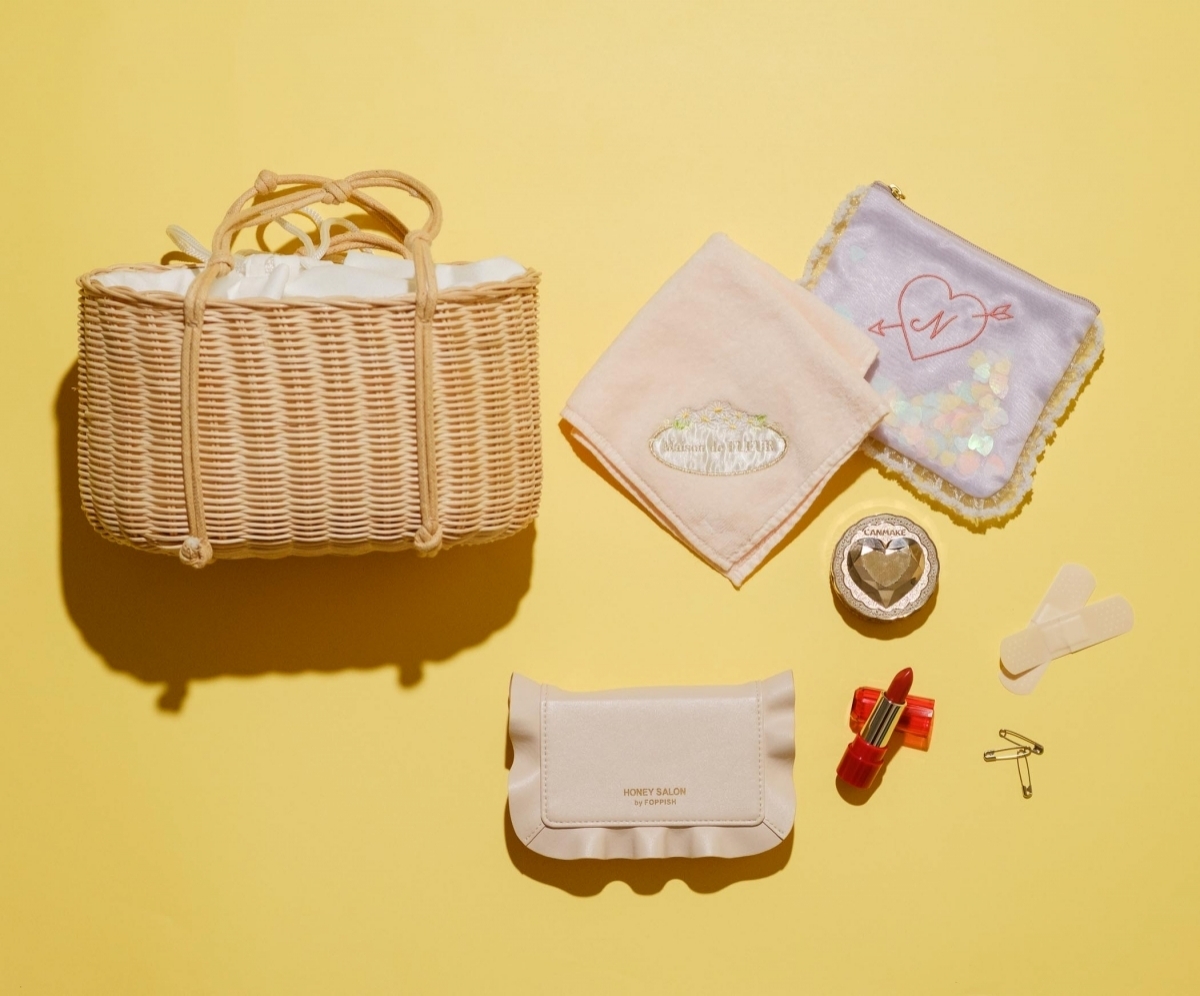 夏祭りデートの カバンの中身 浴衣の時のマストアイテムは ローリエプレス